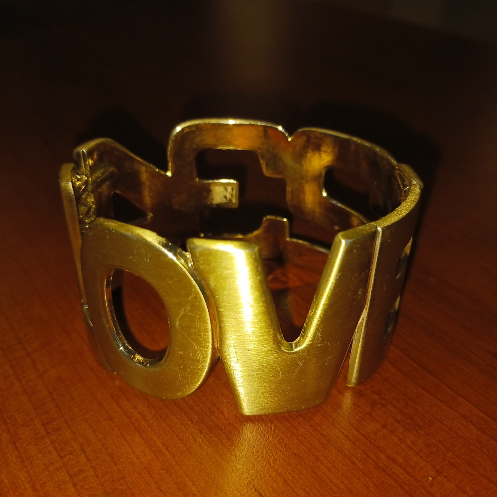 Love Statement Bracelet - Picture 5 of 5